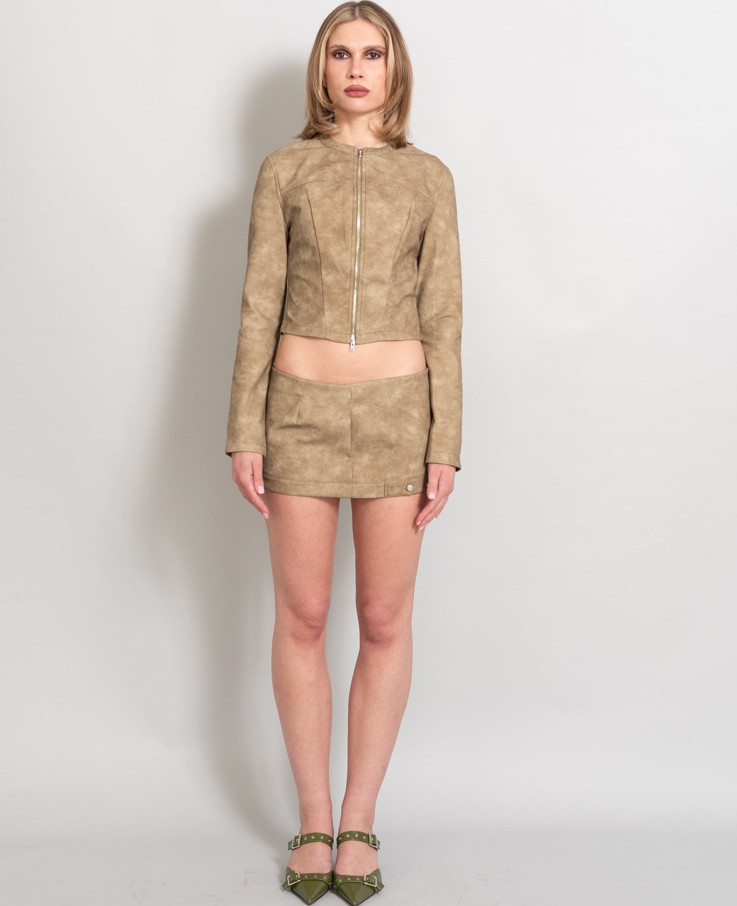 Retro Luxe Leather Set QVA