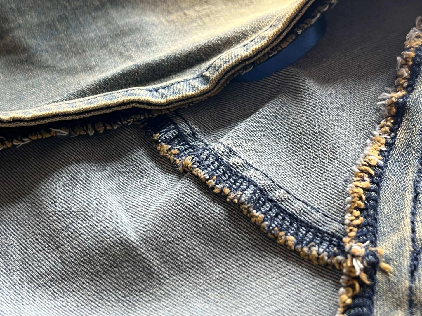 Med Wash Denim Top - QVA COUTURE