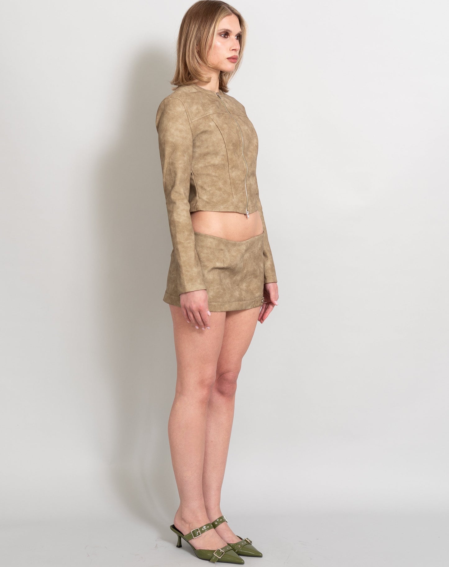 Retro Luxe Leather Set QVA
