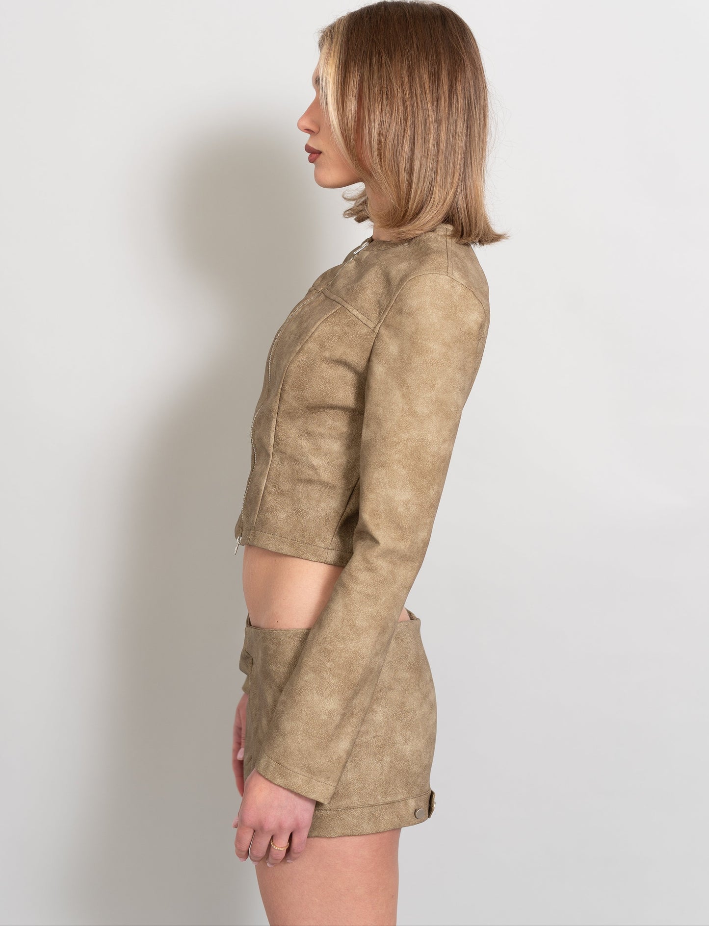 Retro Luxe Leather Set QVA