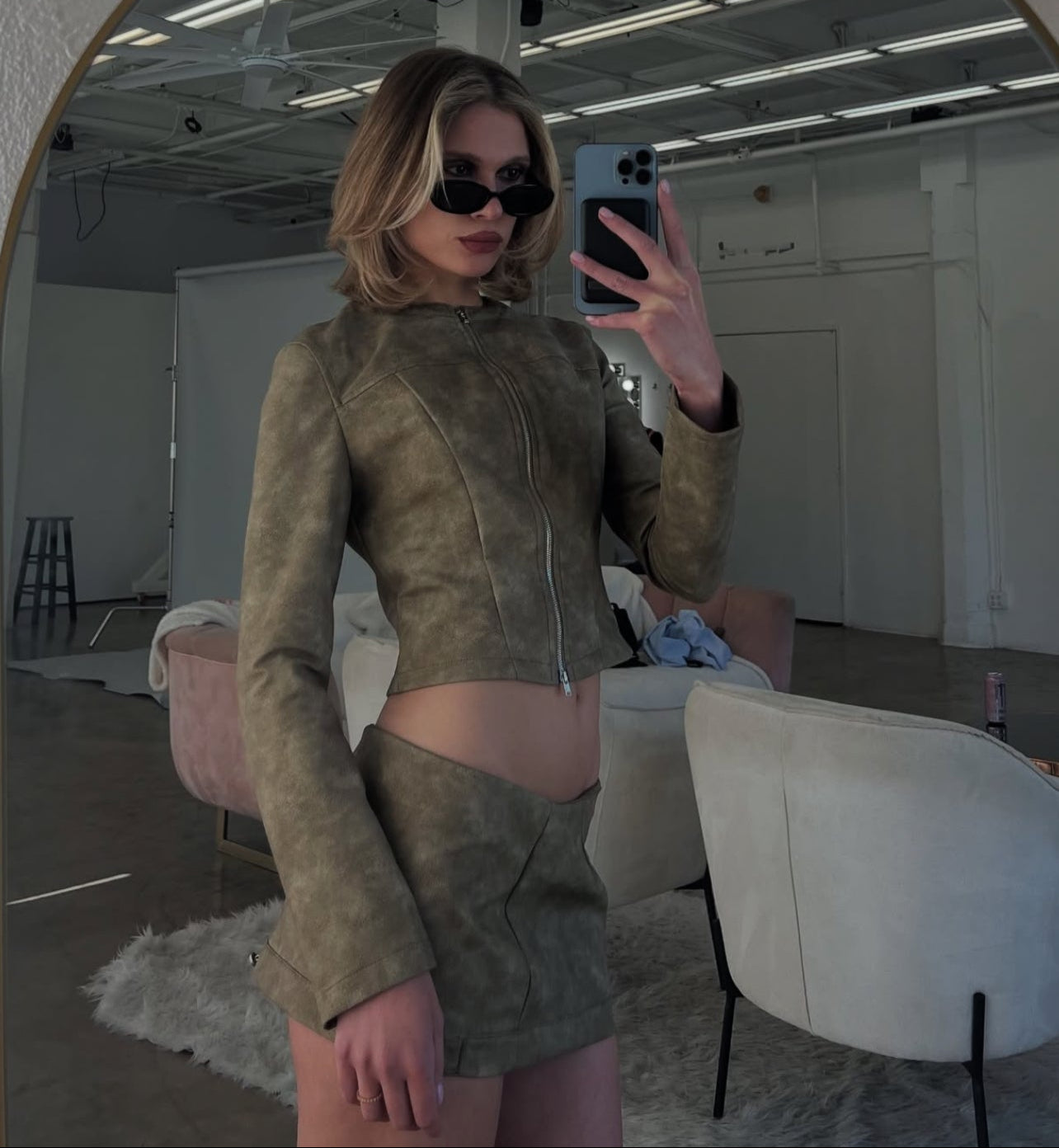 Retro Luxe Leather Set QVA