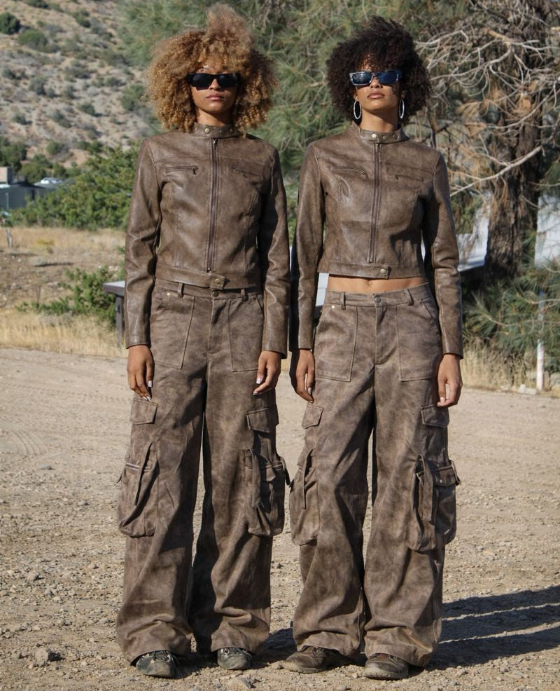 Multiple Pockets Pants . Y2k Streetwear style baggy jeans