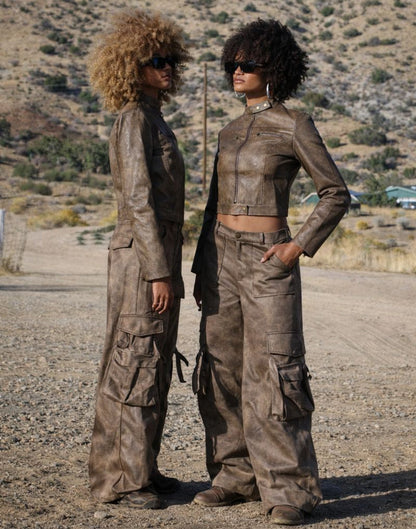 Multiple Pockets Pants . Y2k Streetwear style baggy jeans